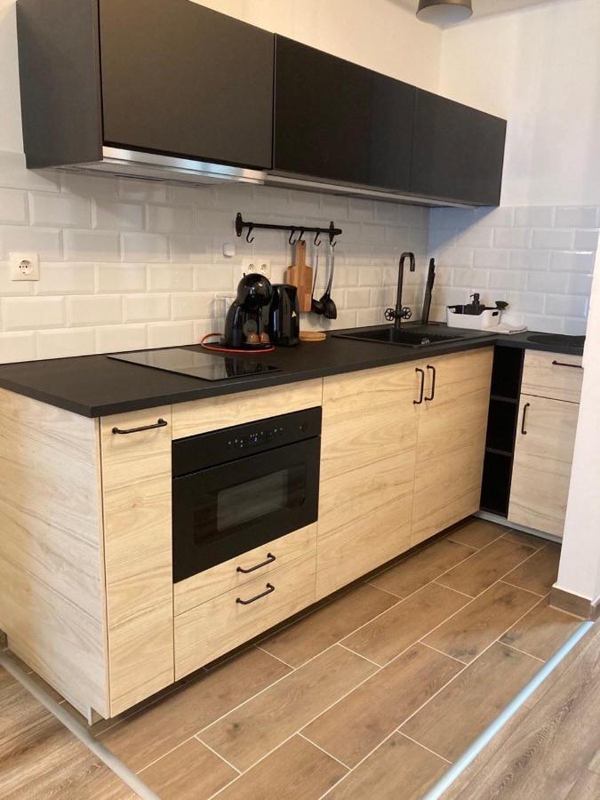 Apartman Lovely Studio At Heart Of The *